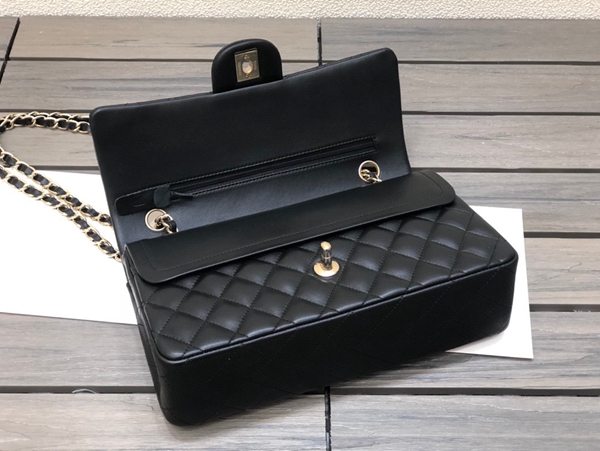 シャネルバッグレプリカ素材ディテール